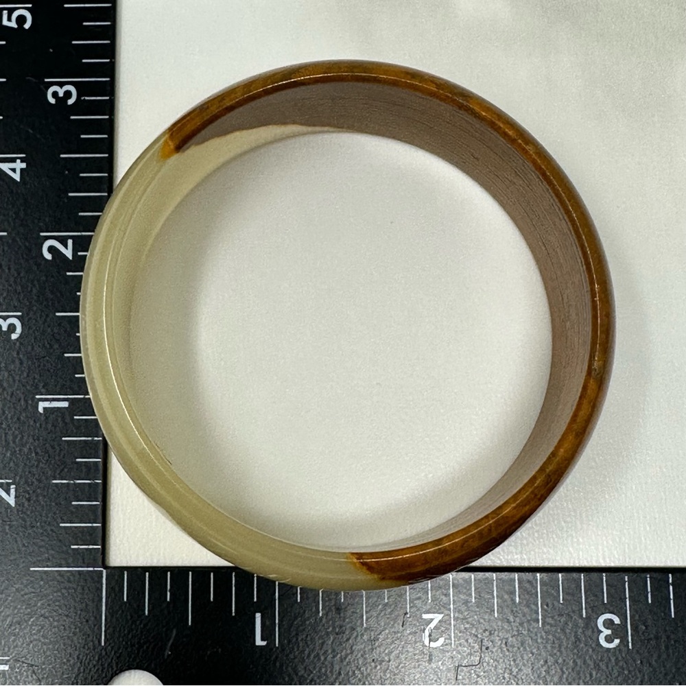 Mexican Onyx Stone Carved Bangle Bracelet - Picture 5 of 5